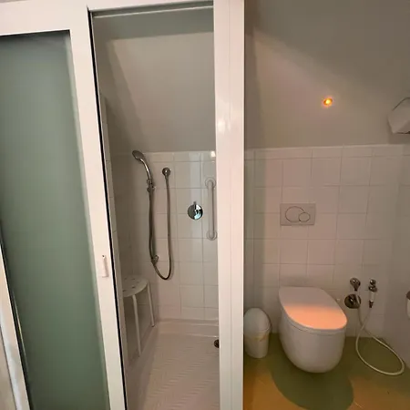 Agri With Jacuzzi - La Bilaia アパート