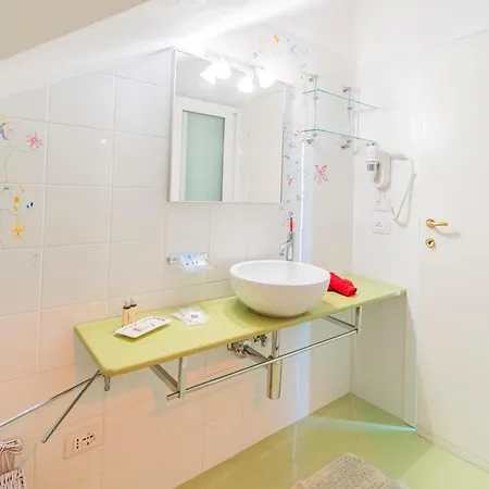 Agri With Jacuzzi - La Bilaia *