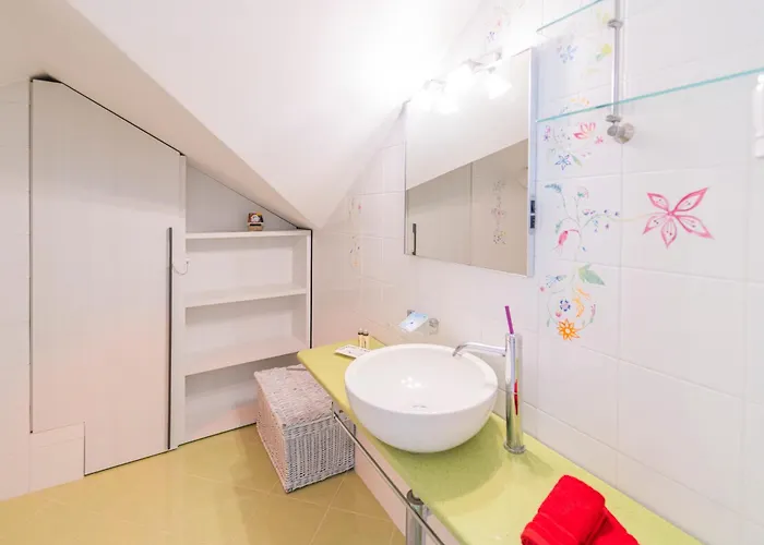 Agri With Jacuzzi - La Bilaia Lavagna