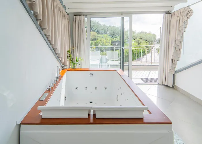Agri With Jacuzzi - La Bilaia Lejlighed Lavagna